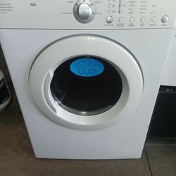 LG electric dryer 220 volts