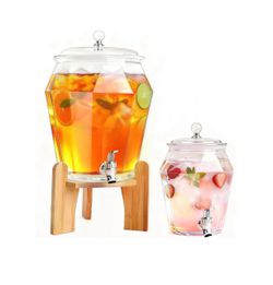 Drink dispenser set with stand