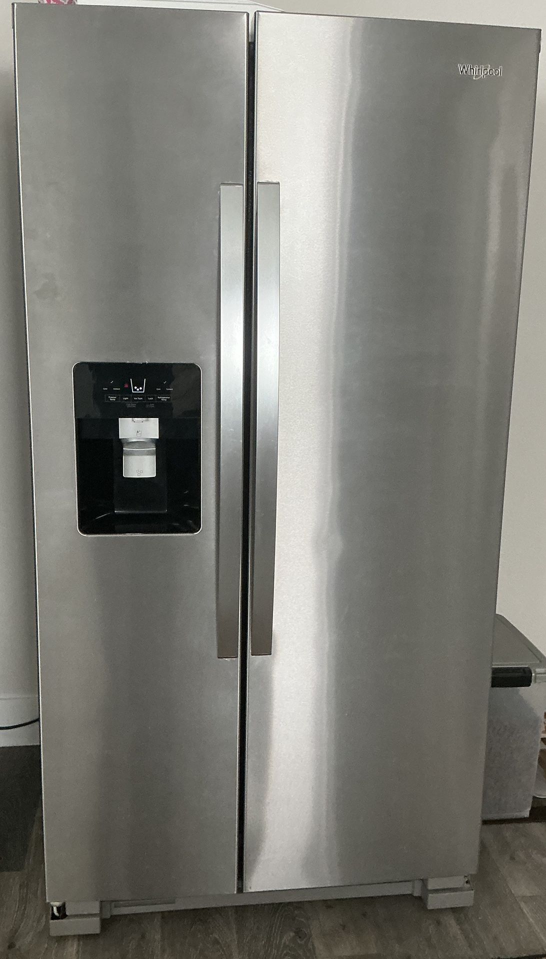 Whirlpool WRS555SIHZ06 36’ Refrigerator