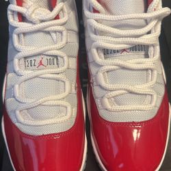 AIR JORDAN 11