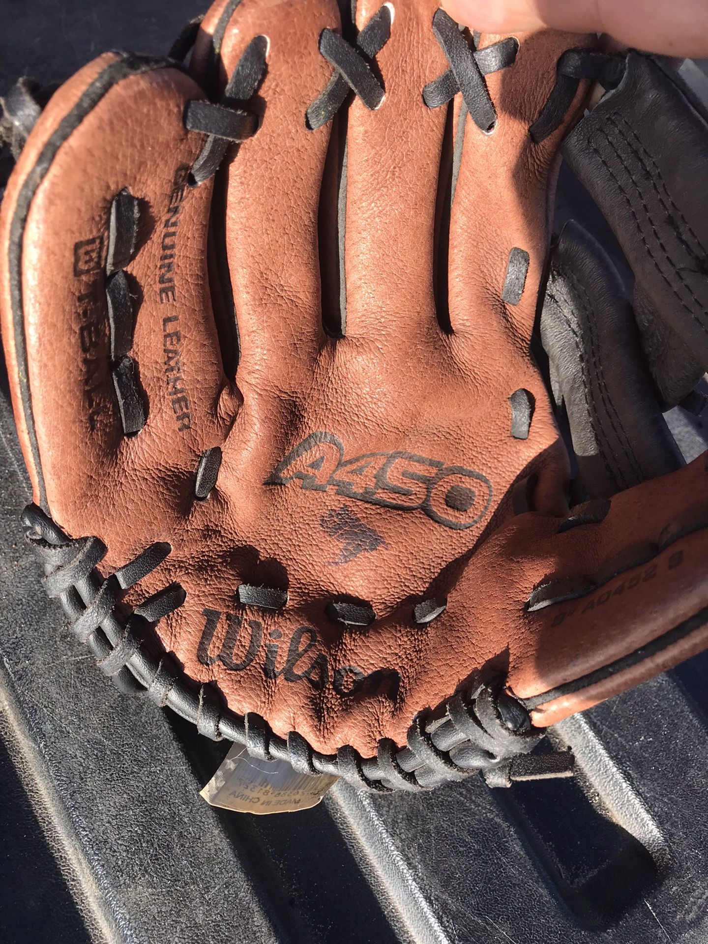 Wilson A450 TBall Glove 9 Inch For Left Hand Thrower
