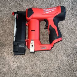 Milwaukee M12  23 Ga. Pin Nailer New 