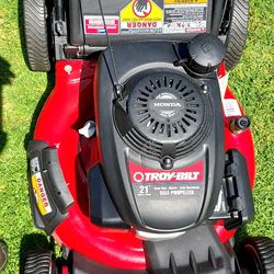 TROY-BILT LAWN MOWER 