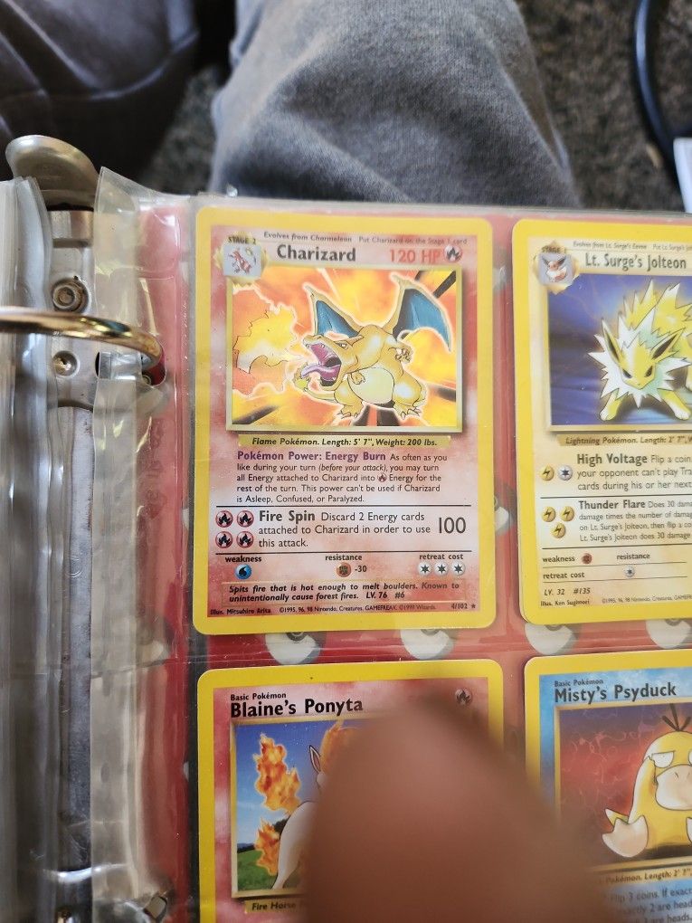 Charizard 4/102