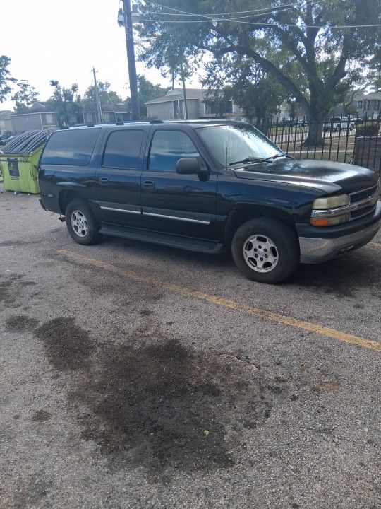 2004 Chevrolet Suburban