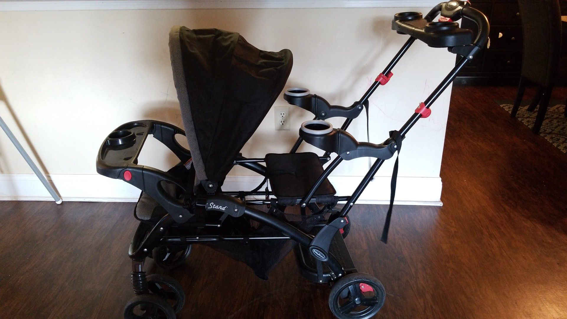 Double stroller Sit n stand by baby trend
