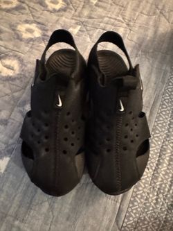 Boys sandals
