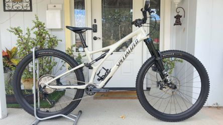 Specialized Stumpjumper Comp - S5 - 2022