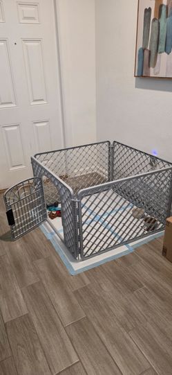 Plastic pet gate
