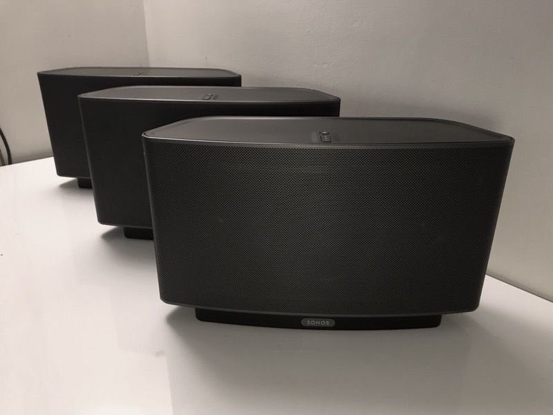 3 Sonos Play 5 Generation 1 speakers