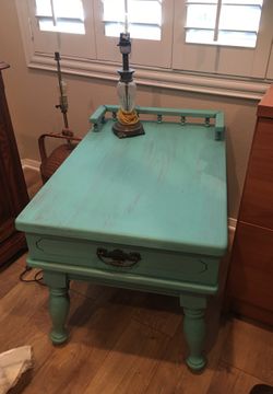 VINTAGE TURQUOISE TABLE