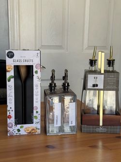 RAE DUNN ( Set de dispensadores para tu cocina OIL and VINEGAR ) NUEVOS $ 20 dl each