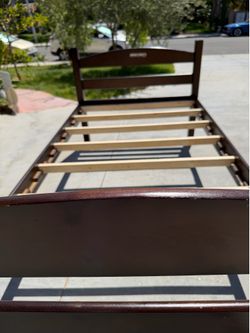 Twin Bed Frame – Used, Good Conditio