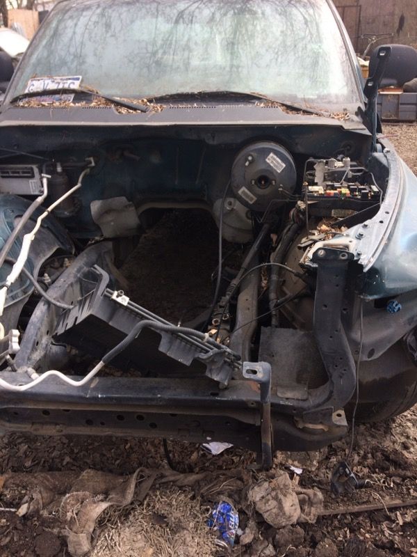 99 Dodge 150 no motor para partes