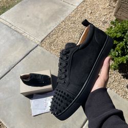 Red bottoms designer shoes