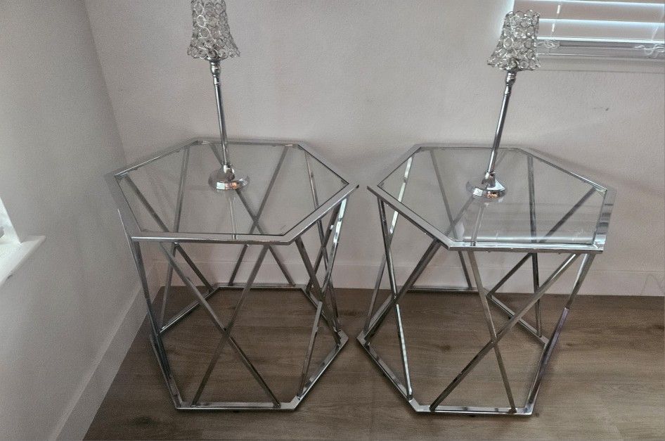 2 tables with food 2 Tables with living room lights