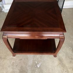 Coffee Table  40x40 inch 
