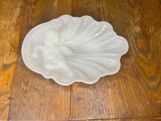 Vintage Avon Milk Glass Cherub Soap Dish Plate
