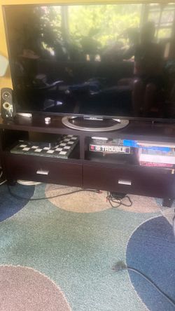 Tv stand in great condition