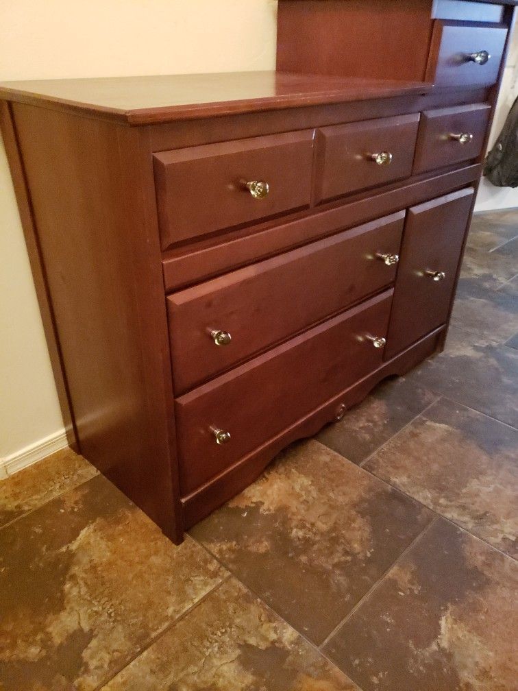 Baby Changing Table Dresser