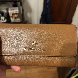 Michael Kors trifold wallet leather
