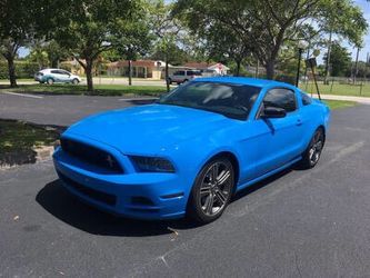 2014 Ford Mustang v6