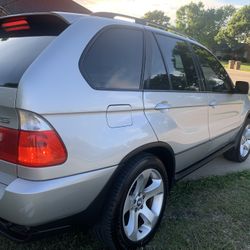 2006 BMW X5   4 Wheel Drive