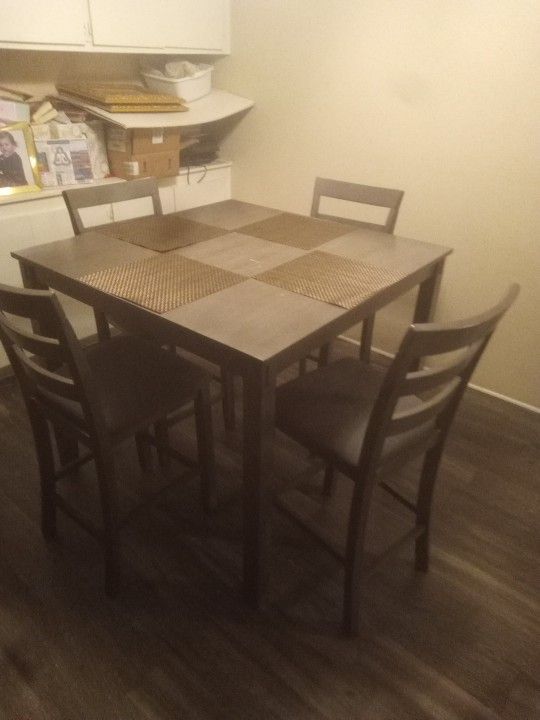 Dinning Room Table
