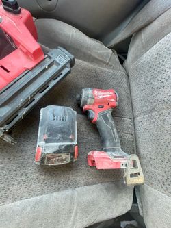 Milwakee impact tool and battery
