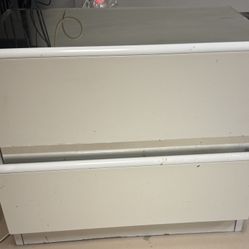 Nightstand (mesita Noche)