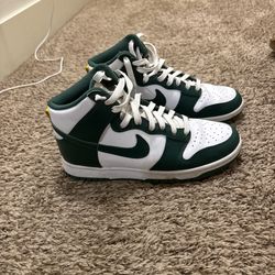 Green Dunks 