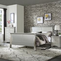 Queen Size Bed + Tall chest + Nightstand Only $399