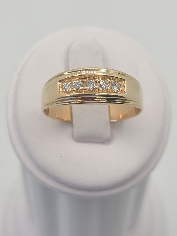 14k Gold Diamond Wedding Band