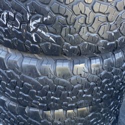 4 Llantas Usadas BFGoodrich Ko2 Lt 255/75/17 $270 Las 4