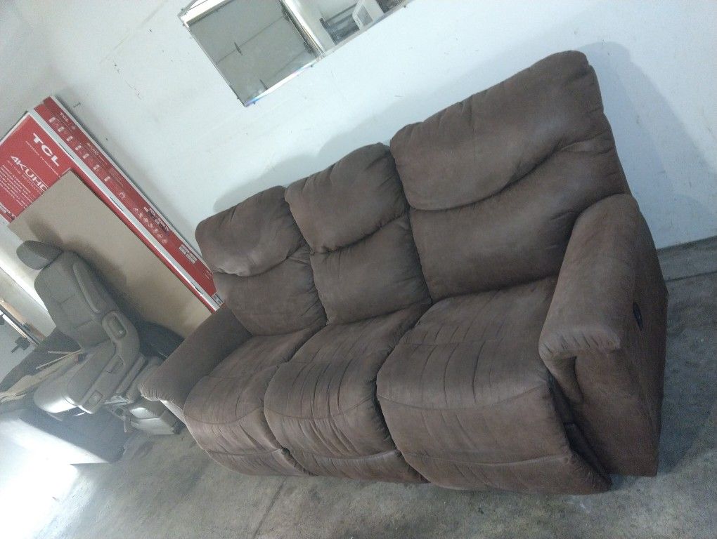 Reclining Sofa