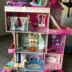 Barbie/dollhouse