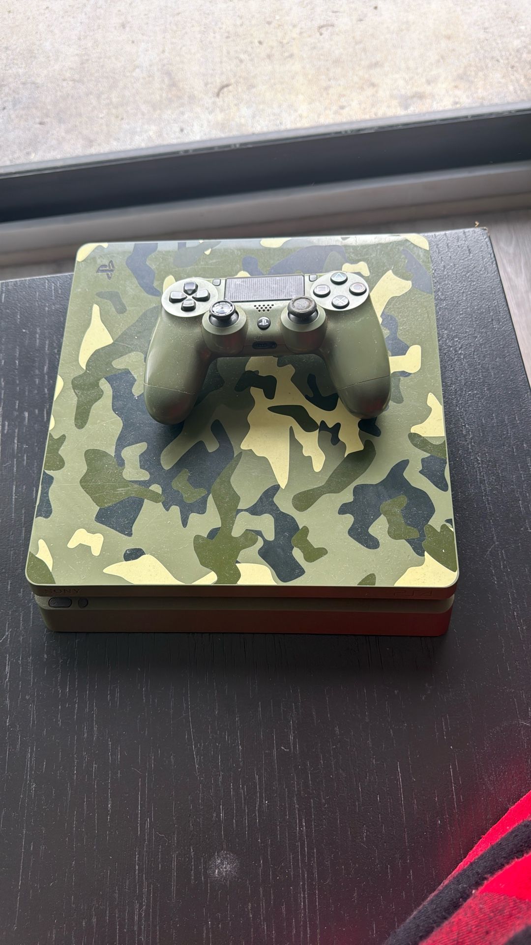 Play Station 4