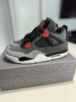 Air Jordan 4 Retro 