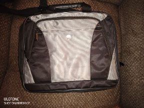 Targus five-pocket laptop tablet carrying case