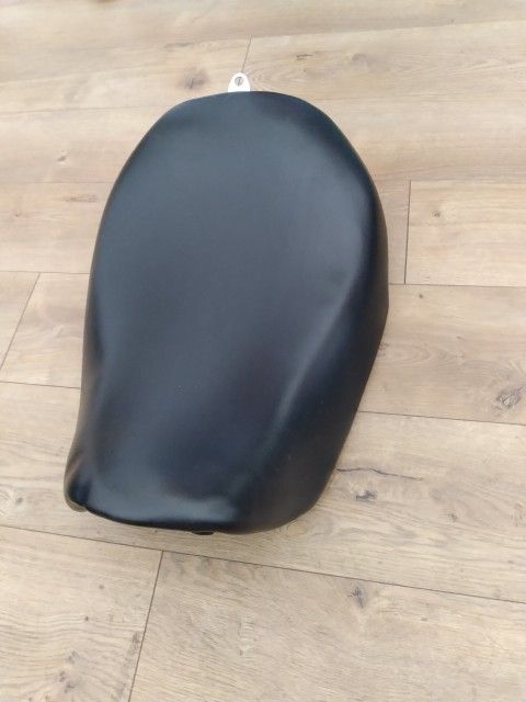 Harley Davidson Dyna Seat