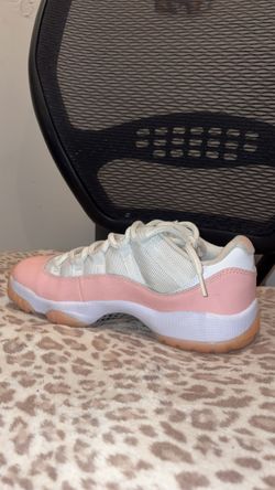 Air Jordan 11 retro “soft pink”