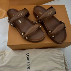LOUIS VUITTON BOM DIA SANDALS