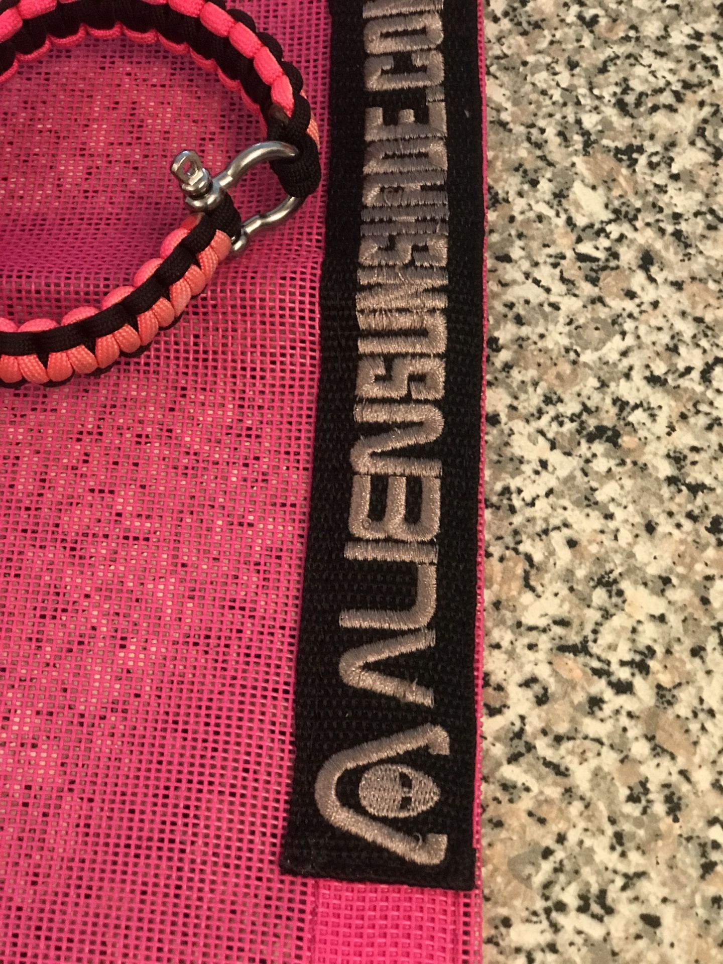 Jeep Sunshade Over 2 -Frt SeatsJeep & 2 hand grips pink