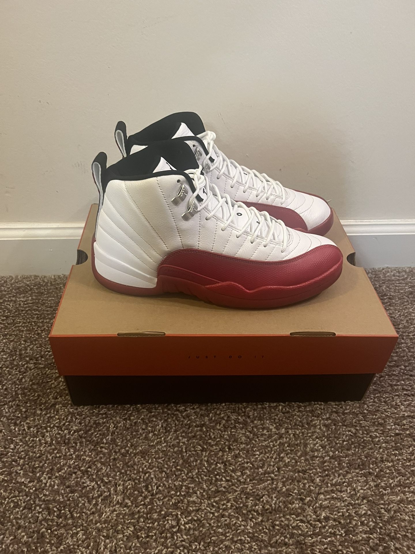 Jordan 12 Cherry Size 10