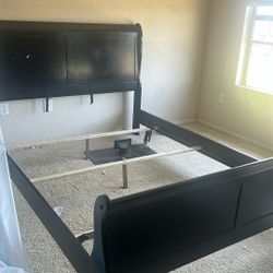 Queen Size Bed Frame - FREE !