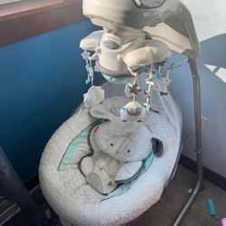 Fisher Price automatic baby swing