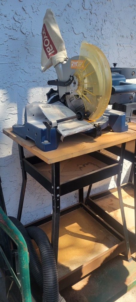 Compound Miter Saw