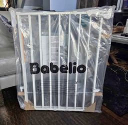 Extra Wide Baby Gate / Pet Gate - Fits Openings 26” - 43”