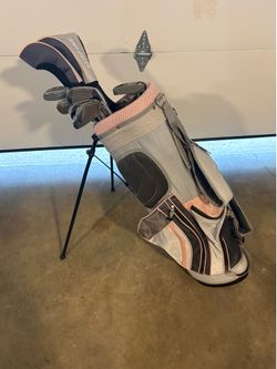 Left handed golf clubs