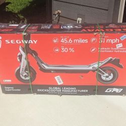 Segway GT3 super scooter w/45.6 mile range and 31mph 